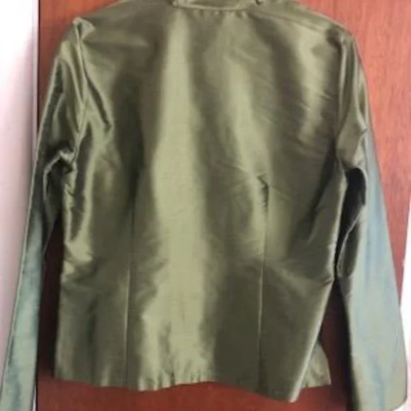 Allison Taylor, Size Large, Sage Green, Dupioni Silk Blouse - Picture 3 of 8